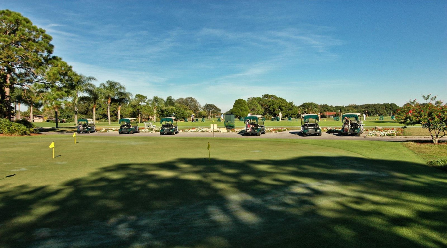 Sarasota, Florida 34235, 2 Bedroom Bedrooms, ,2 Bathroombathrooms,Residential,For Sale,Glebe Farm Close,0,Mfra4677056