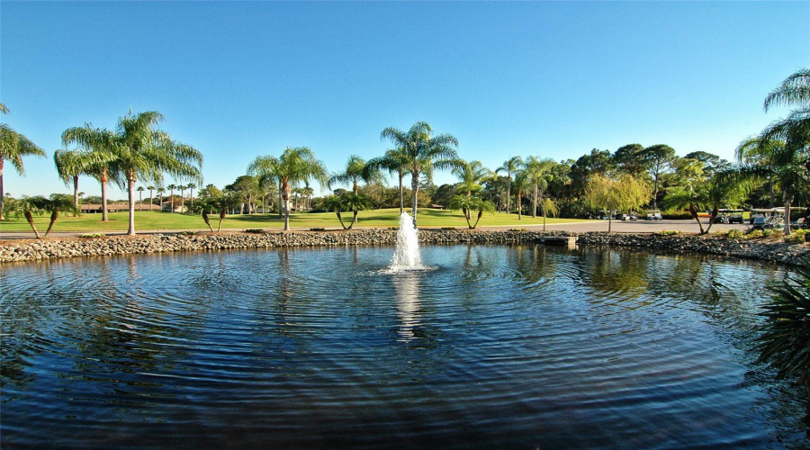 Sarasota, Florida 34235, 2 Bedroom Bedrooms, ,2 Bathroombathrooms,Residential,For Sale,Glebe Farm Close,0,Mfra4677056
