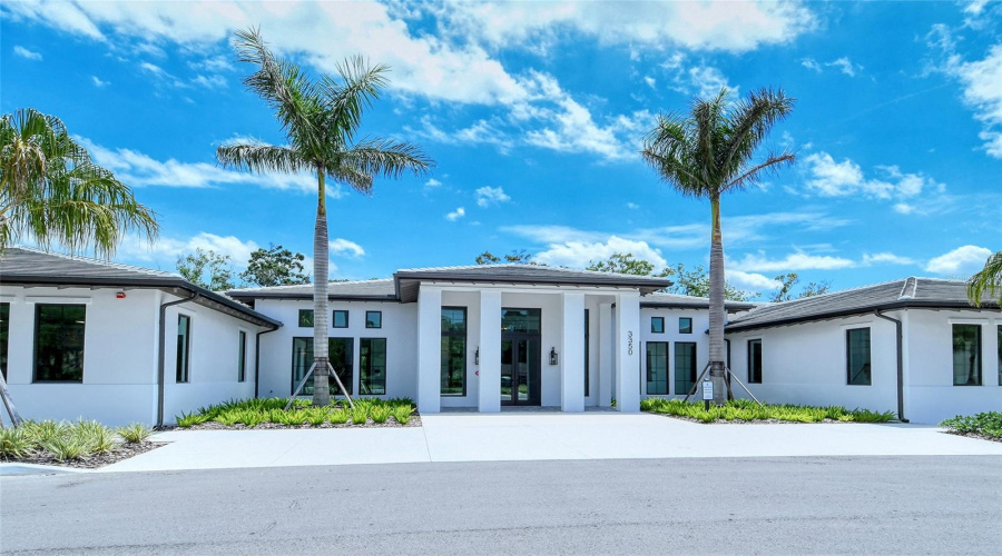 Sarasota, Florida 34235, 2 Bedroom Bedrooms, ,2 Bathroombathrooms,Residential,For Sale,Glebe Farm Close,0,Mfra4677056