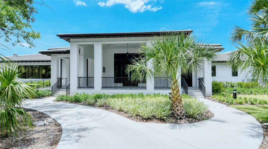 Sarasota, Florida 34235, 2 Bedroom Bedrooms, ,2 Bathroombathrooms,Residential,For Sale,Glebe Farm Close,0,Mfra4677056