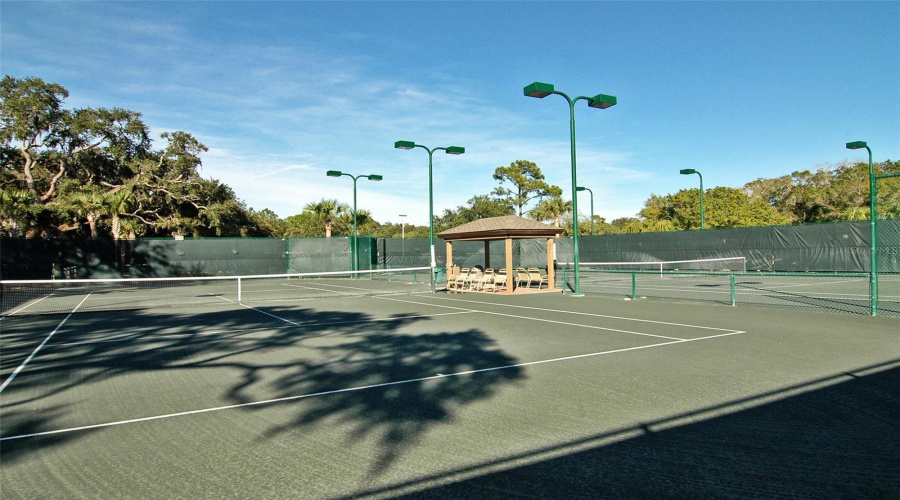 Sarasota, Florida 34235, 2 Bedroom Bedrooms, ,2 Bathroombathrooms,Residential,For Sale,Glebe Farm Close,0,Mfra4677056