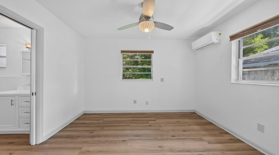 Tampa, Florida 33604, 5 Bedroom Bedrooms, ,3 Bathroombathrooms,Residential,For Sale,Flora Vista,0,Mfrtb8531584