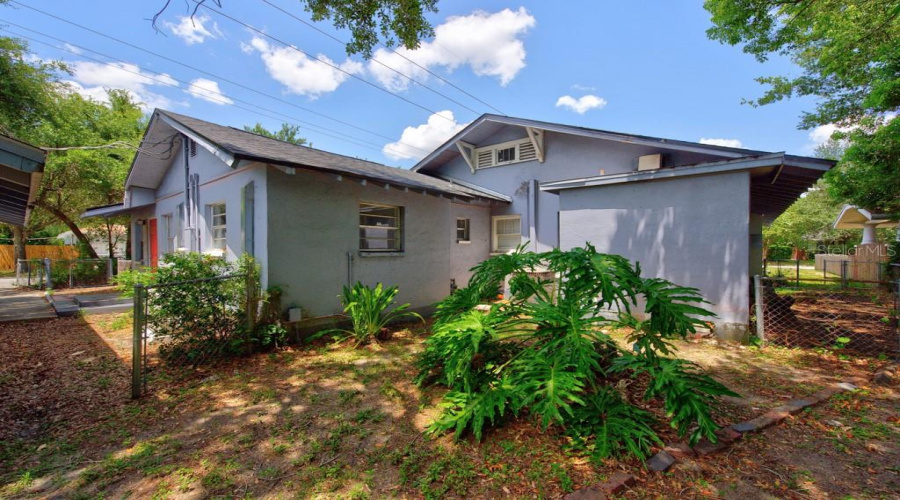 Tampa, Florida 33604, 5 Bedroom Bedrooms, ,3 Bathroombathrooms,Residential,For Sale,Flora Vista,0,Mfrtb8531584
