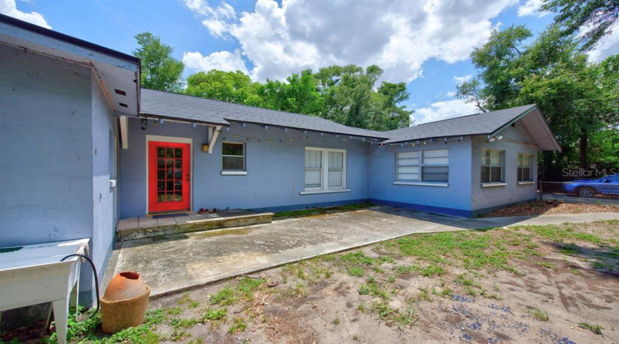 Tampa, Florida 33604, 5 Bedroom Bedrooms, ,3 Bathroombathrooms,Residential,For Sale,Flora Vista,0,Mfrtb8531584