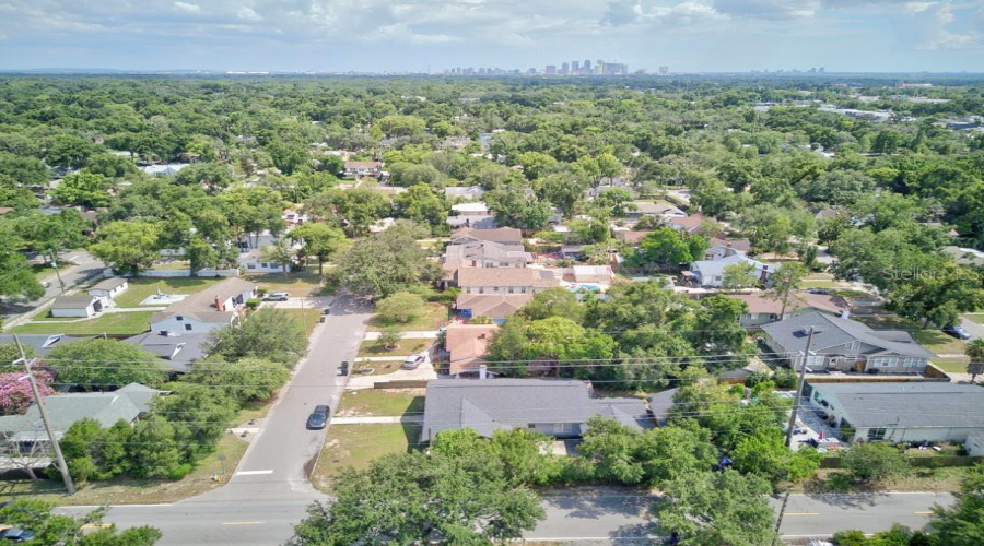 Tampa, Florida 33604, 5 Bedroom Bedrooms, ,3 Bathroombathrooms,Residential,For Sale,Flora Vista,0,Mfrtb8531584