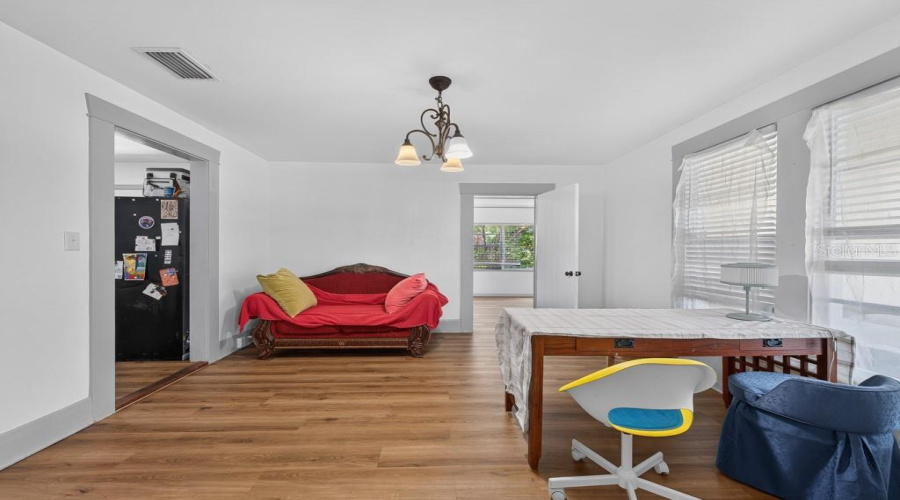 Tampa, Florida 33604, 5 Bedroom Bedrooms, ,3 Bathroombathrooms,Residential,For Sale,Flora Vista,0,Mfrtb8531584
