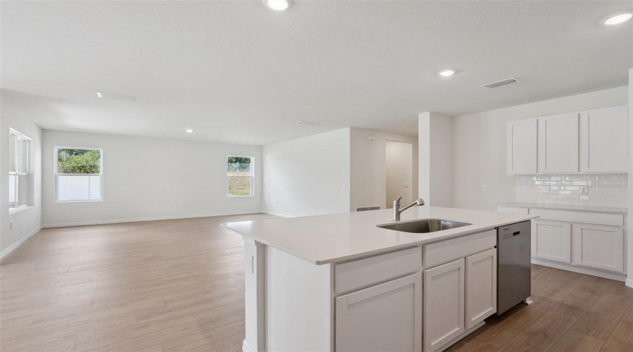 Ormond Beach, Florida 32174, 5 Bedroom Bedrooms, ,3 Bathroombathrooms,Residential,For Sale,Dorset,0,Mfro6430351