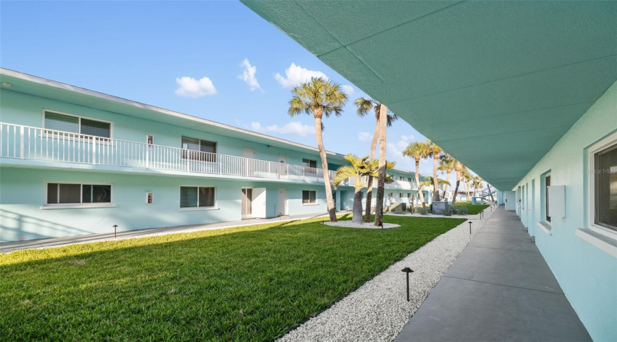 Bradenton Beach, Florida 34217, 1 Bedroom Bedrooms, ,1 Bathroombathrooms,Residential,For Sale,7Th,0,Mfra4647437