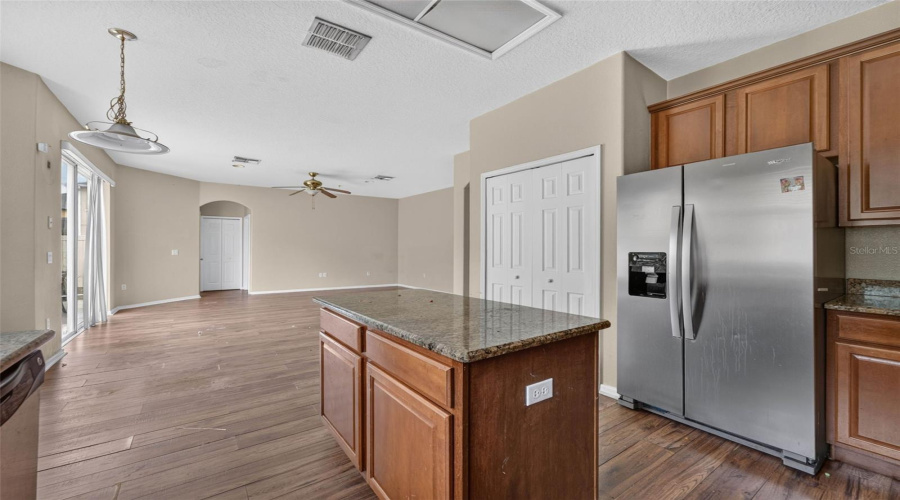 Orlando, Florida 32832, 4 Bedroom Bedrooms, ,2 Bathroombathrooms,Residential,For Sale,Moss Park Ridge,0,Mfro6434905