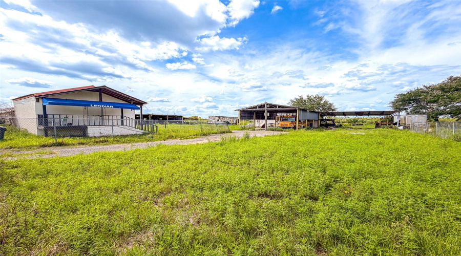 Polk City, Florida 33868, 7 Bedroom Bedrooms, ,4 Bathroombathrooms,Residential,For Sale,County Road 557A,0,Mfrl4962614
