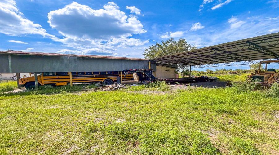 Polk City, Florida 33868, 7 Bedroom Bedrooms, ,4 Bathroombathrooms,Residential,For Sale,County Road 557A,0,Mfrl4962614
