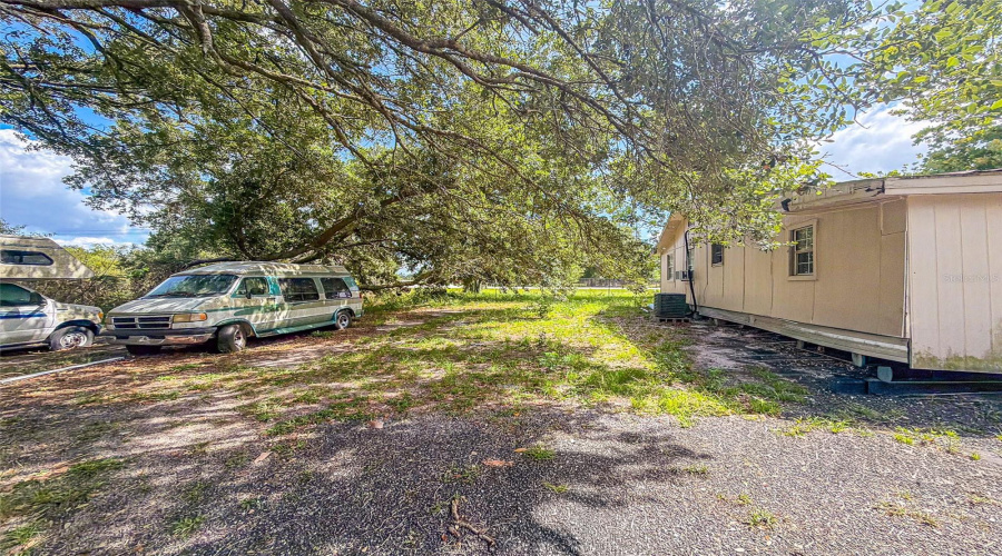 Polk City, Florida 33868, 7 Bedroom Bedrooms, ,4 Bathroombathrooms,Residential,For Sale,County Road 557A,0,Mfrl4962614
