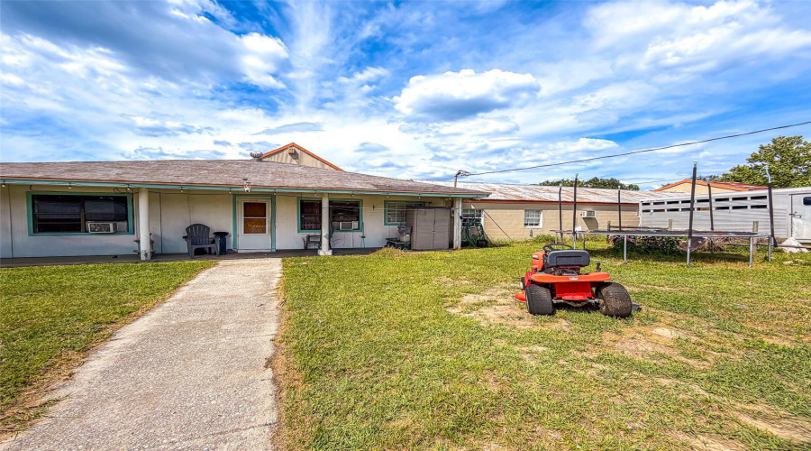 Polk City, Florida 33868, 7 Bedroom Bedrooms, ,4 Bathroombathrooms,Residential,For Sale,County Road 557A,0,Mfrl4962614
