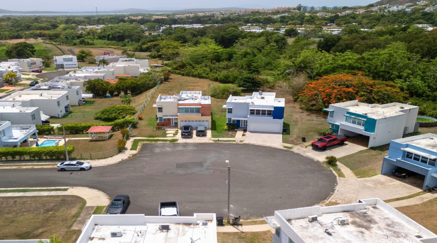 Fajardo, Puerto Rico 00738, 3 Bedroom Bedrooms, ,2 Bathroombathrooms,Residential,For Sale,C6 Calle 2,0,Mfrpr9123499