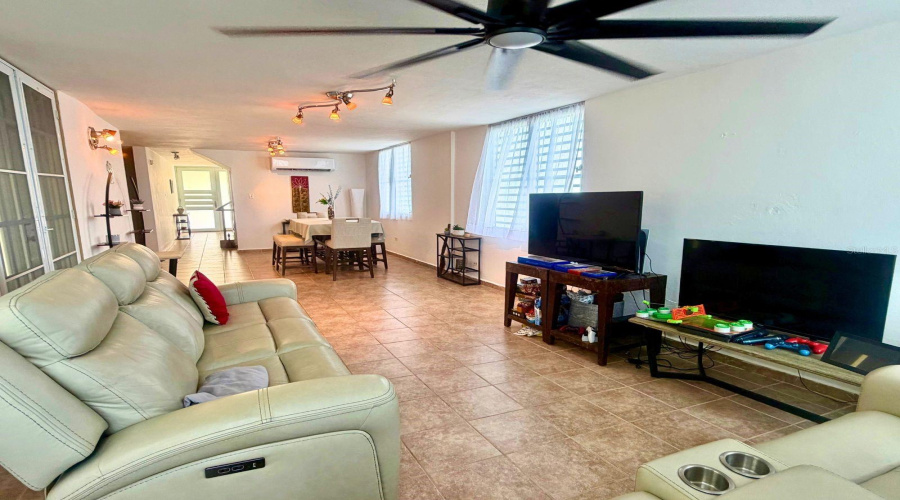 Fajardo, Puerto Rico 00738, 3 Bedroom Bedrooms, ,2 Bathroombathrooms,Residential,For Sale,C6 Calle 2,0,Mfrpr9123499