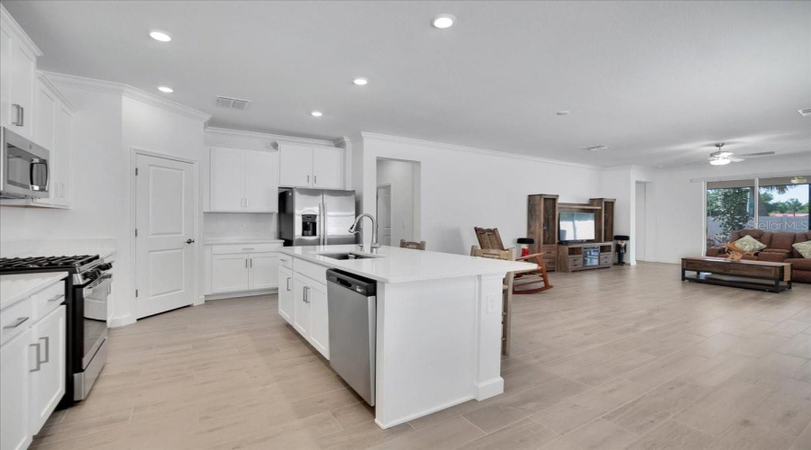 Wimauma, Florida 33598, 2 Bedroom Bedrooms, ,2 Bathroombathrooms,Residential,For Sale,Holly Well,0,Mfrtb8510671