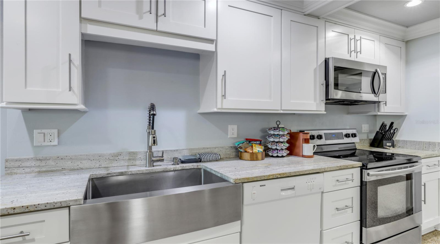 New Smyrna Beach, Florida 32169, 4 Bedroom Bedrooms, ,3 Bathroombathrooms,Residential,For Sale,Causeway,0,Mfrns1087566