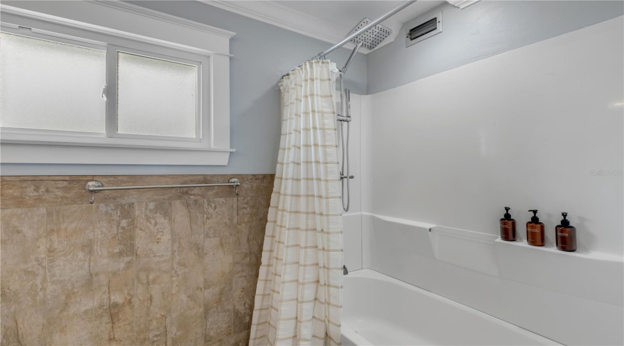 New Smyrna Beach, Florida 32169, 4 Bedroom Bedrooms, ,3 Bathroombathrooms,Residential,For Sale,Causeway,0,Mfrns1087566