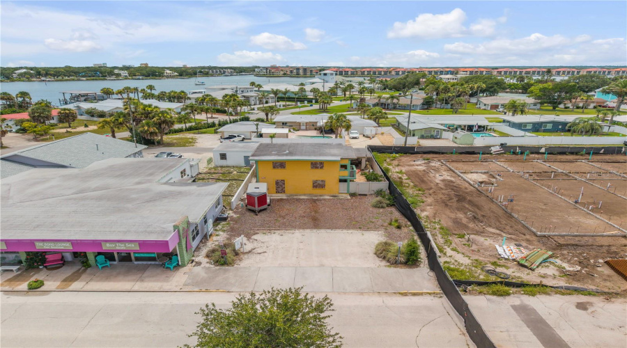 New Smyrna Beach, Florida 32169, 4 Bedroom Bedrooms, ,3 Bathroombathrooms,Residential,For Sale,Causeway,0,Mfrns1087566