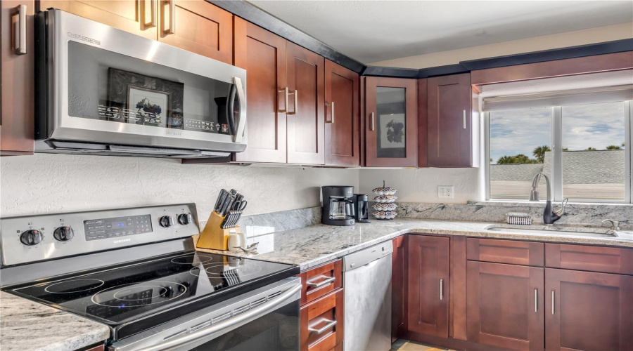 New Smyrna Beach, Florida 32169, 4 Bedroom Bedrooms, ,3 Bathroombathrooms,Residential,For Sale,Causeway,0,Mfrns1087566