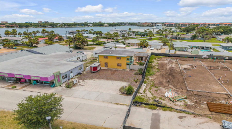 New Smyrna Beach, Florida 32169, 4 Bedroom Bedrooms, ,3 Bathroombathrooms,Residential,For Sale,Causeway,0,Mfrns1087566