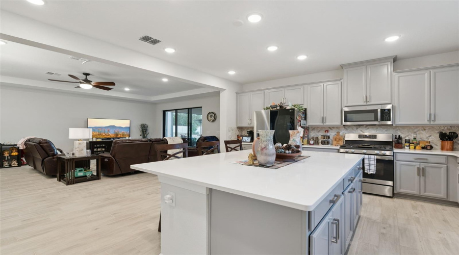 Clermont, Florida 34715, 2 Bedroom Bedrooms, ,2 Bathroombathrooms,Residential,For Sale,Braewood,0,Mfrg5111687