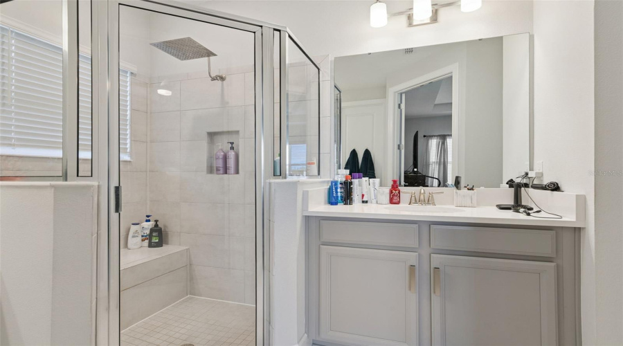 Clermont, Florida 34715, 2 Bedroom Bedrooms, ,2 Bathroombathrooms,Residential,For Sale,Braewood,0,Mfrg5111687