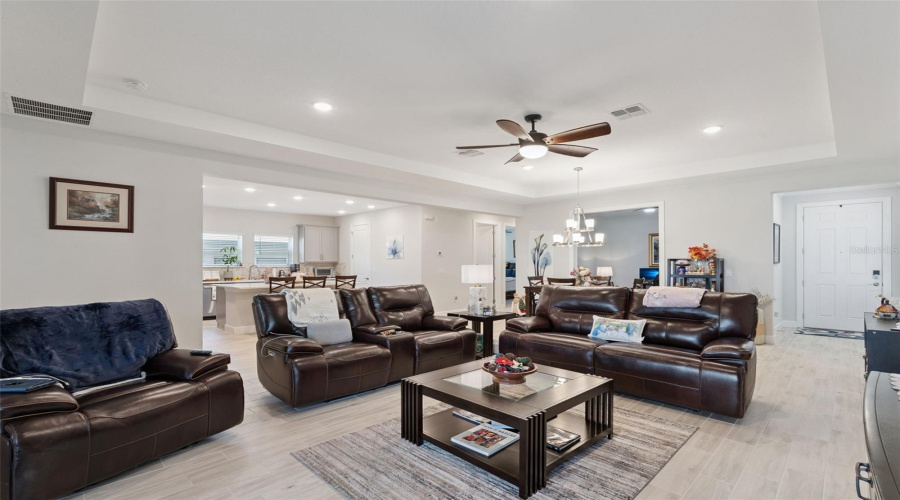 Clermont, Florida 34715, 2 Bedroom Bedrooms, ,2 Bathroombathrooms,Residential,For Sale,Braewood,0,Mfrg5111687