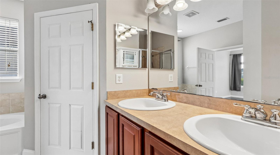 Port Orange, Florida 32128, 3 Bedroom Bedrooms, ,2 Bathroombathrooms,Residential,For Sale,Coquina Shores,0,Mfro6434482