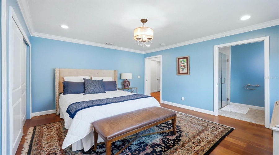 Sarasota, Florida 34231, 2 Bedroom Bedrooms, ,2 Bathroombathrooms,Residential,For Sale,Riverbluff,0,Mfra4686360