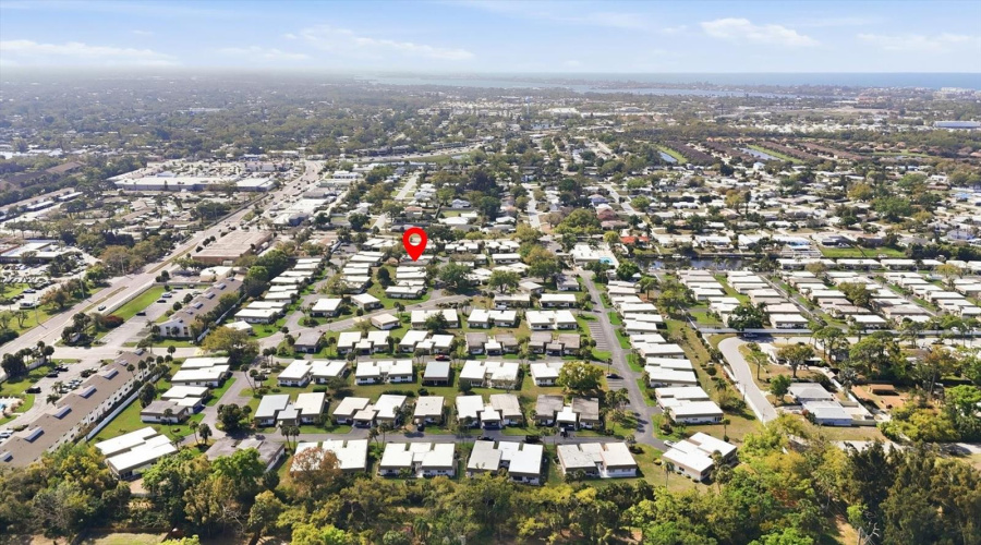 Sarasota, Florida 34231, 2 Bedroom Bedrooms, ,2 Bathroombathrooms,Residential,For Sale,Riverbluff,0,Mfra4686360