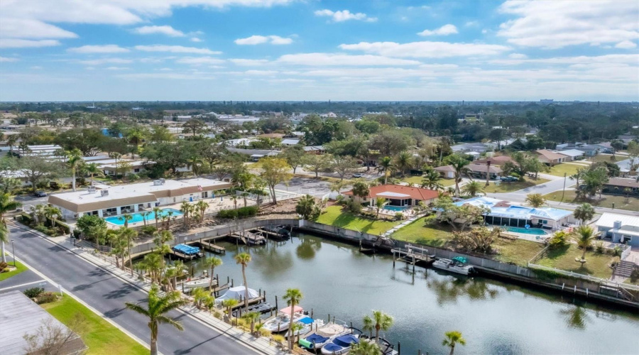 Sarasota, Florida 34231, 2 Bedroom Bedrooms, ,2 Bathroombathrooms,Residential,For Sale,Riverbluff,0,Mfra4686360