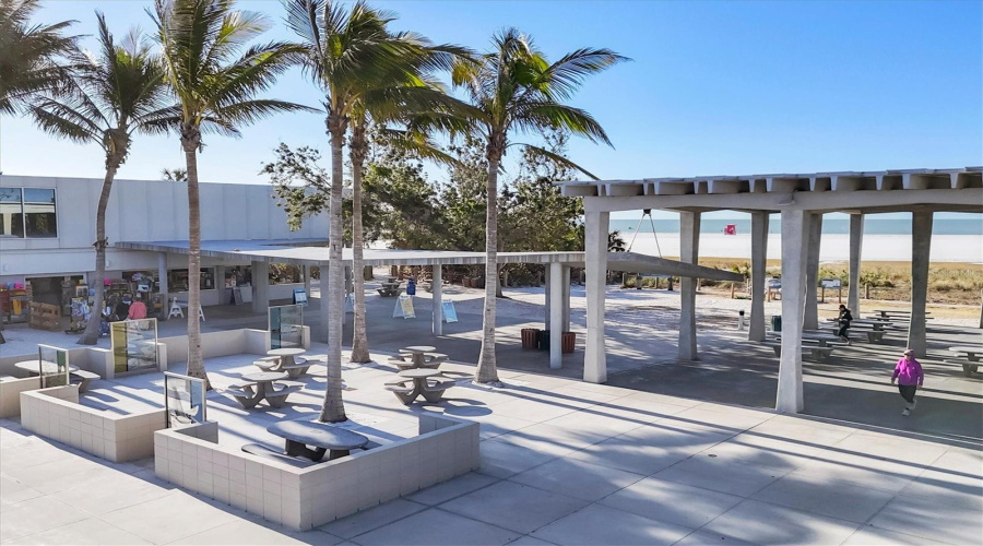 Sarasota, Florida 34231, 2 Bedroom Bedrooms, ,2 Bathroombathrooms,Residential,For Sale,Riverbluff,0,Mfra4686360