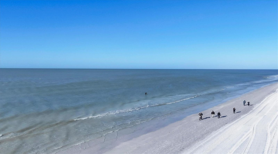 Sarasota, Florida 34231, 2 Bedroom Bedrooms, ,2 Bathroombathrooms,Residential,For Sale,Riverbluff,0,Mfra4686360