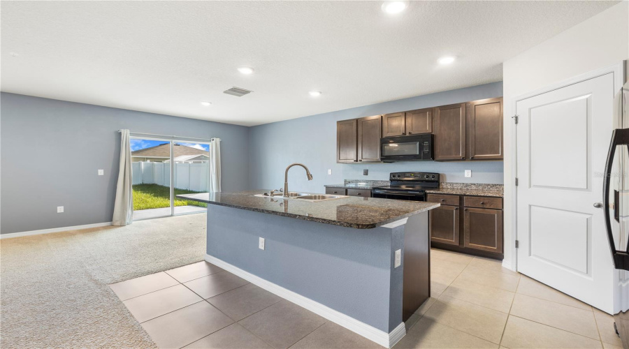 Riverview, Florida 33578, 5 Bedroom Bedrooms, ,4 Bathroombathrooms,Residential,For Sale,Golden Light,0,Mfrtb8537376