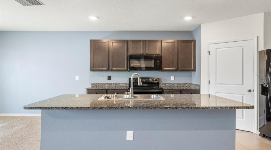 Riverview, Florida 33578, 5 Bedroom Bedrooms, ,4 Bathroombathrooms,Residential,For Sale,Golden Light,0,Mfrtb8537376