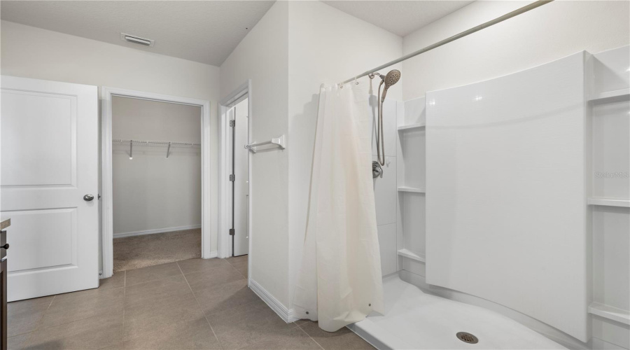 Riverview, Florida 33578, 5 Bedroom Bedrooms, ,4 Bathroombathrooms,Residential,For Sale,Golden Light,0,Mfrtb8537376