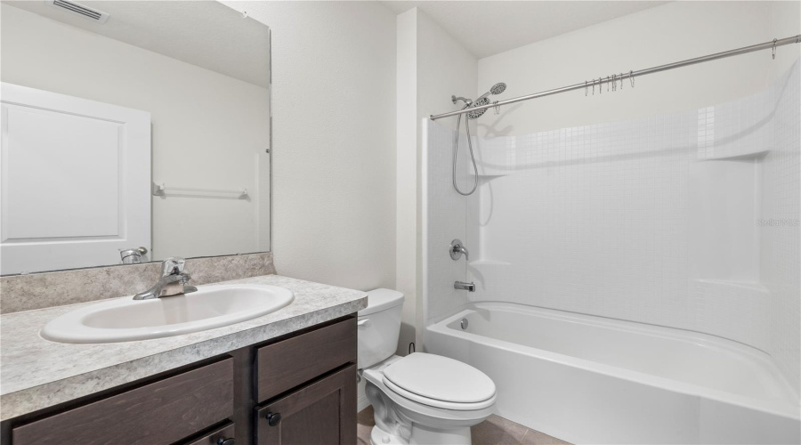 Riverview, Florida 33578, 5 Bedroom Bedrooms, ,4 Bathroombathrooms,Residential,For Sale,Golden Light,0,Mfrtb8537376