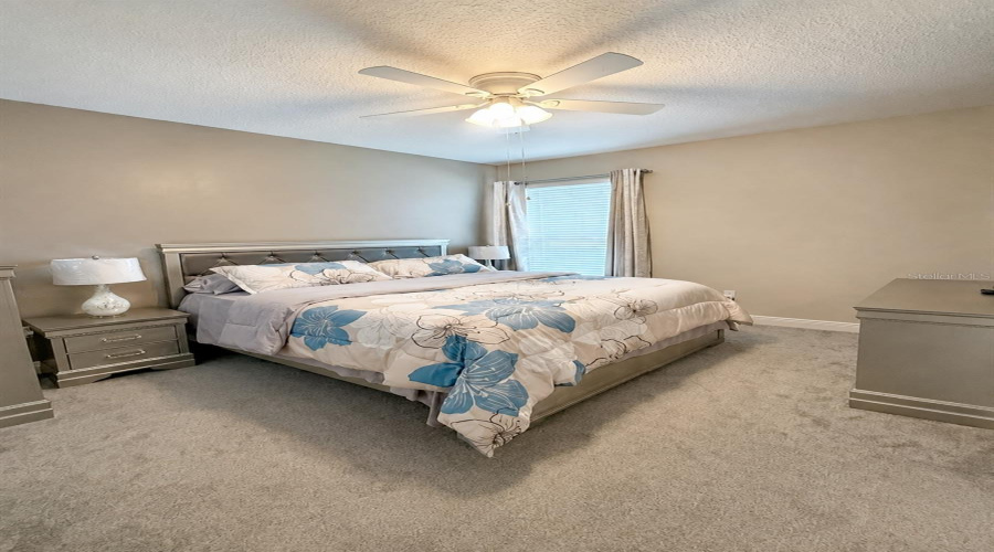 Deltona, Florida 32725, 4 Bedroom Bedrooms, ,3 Bathroombathrooms,Residential,For Sale,Lake Baton,0,Mfro6432256