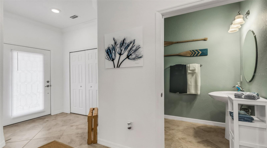 Venice, Florida 34293, 3 Bedroom Bedrooms, ,2 Bathroombathrooms,Residential,For Sale,Lagente,0,Mfra4703249