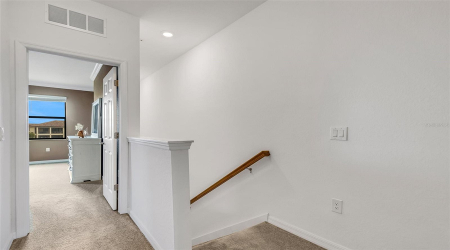 Venice, Florida 34293, 3 Bedroom Bedrooms, ,2 Bathroombathrooms,Residential,For Sale,Lagente,0,Mfra4703249