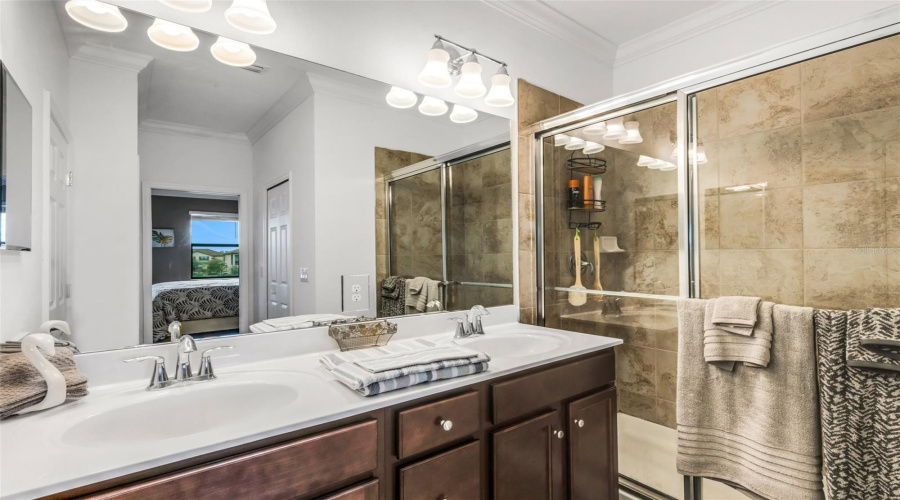 Venice, Florida 34293, 3 Bedroom Bedrooms, ,2 Bathroombathrooms,Residential,For Sale,Lagente,0,Mfra4703249