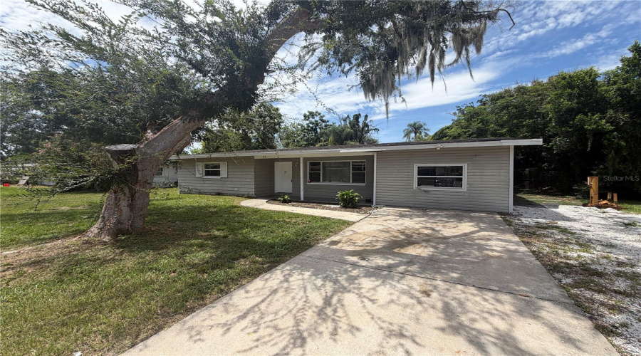 Brandon, Florida 33510, 3 Bedroom Bedrooms, ,2 Bathroombathrooms,Residential,For Sale,Skyview,0,Mfrtb8542241