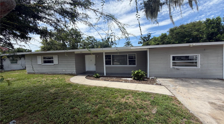 Brandon, Florida 33510, 3 Bedroom Bedrooms, ,2 Bathroombathrooms,Residential,For Sale,Skyview,0,Mfrtb8542241