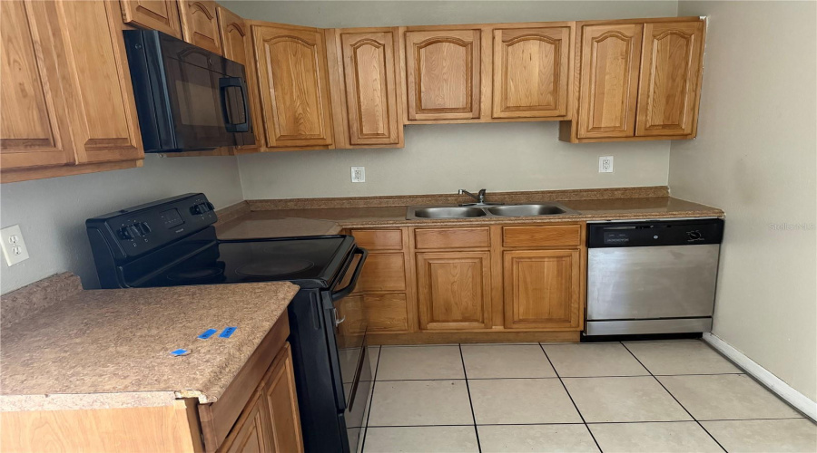 Brandon, Florida 33510, 3 Bedroom Bedrooms, ,2 Bathroombathrooms,Residential,For Sale,Skyview,0,Mfrtb8542241