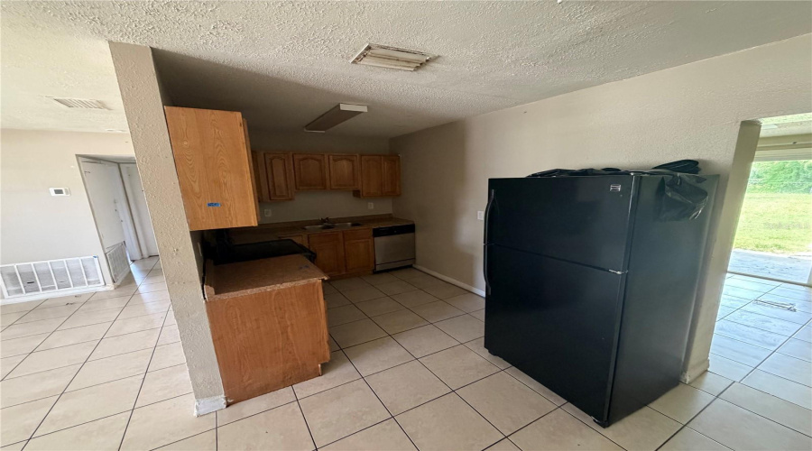 Brandon, Florida 33510, 3 Bedroom Bedrooms, ,2 Bathroombathrooms,Residential,For Sale,Skyview,0,Mfrtb8542241