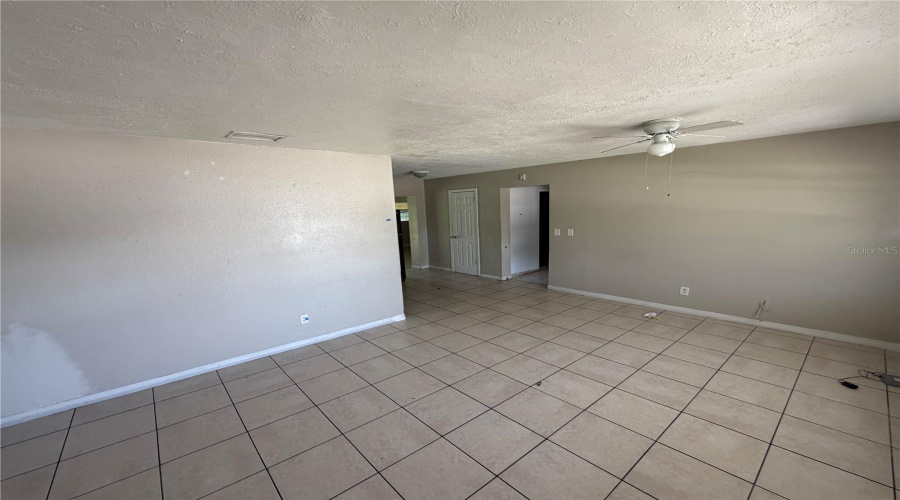 Brandon, Florida 33510, 3 Bedroom Bedrooms, ,2 Bathroombathrooms,Residential,For Sale,Skyview,0,Mfrtb8542241