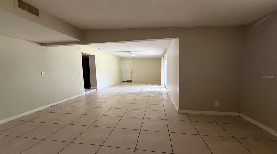 Brandon, Florida 33510, 3 Bedroom Bedrooms, ,2 Bathroombathrooms,Residential,For Sale,Skyview,0,Mfrtb8542241