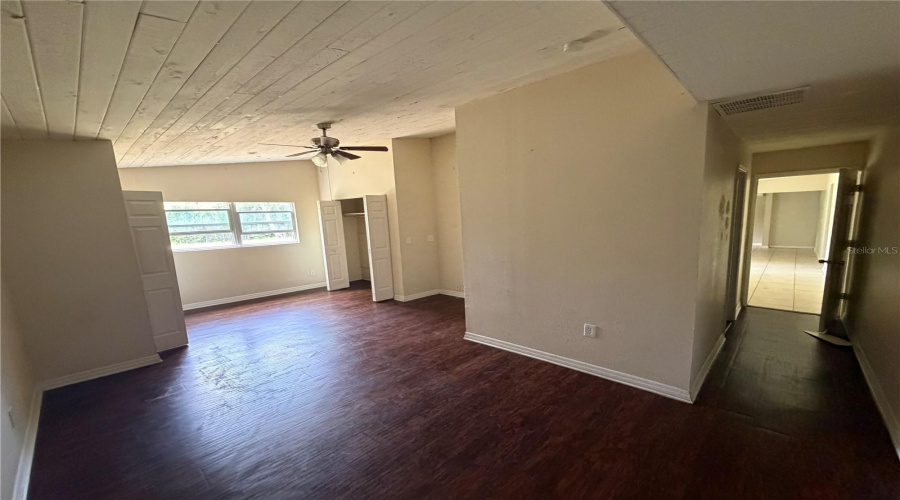 Brandon, Florida 33510, 3 Bedroom Bedrooms, ,2 Bathroombathrooms,Residential,For Sale,Skyview,0,Mfrtb8542241