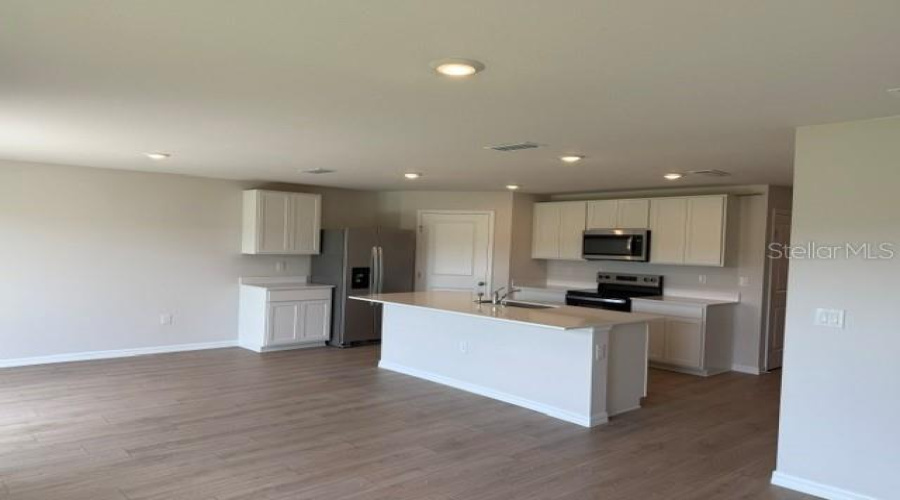 Parrish, Florida 34219, 4 Bedroom Bedrooms, ,2 Bathroombathrooms,Residential,For Sale,Hopscotch,0,Mfra4691169